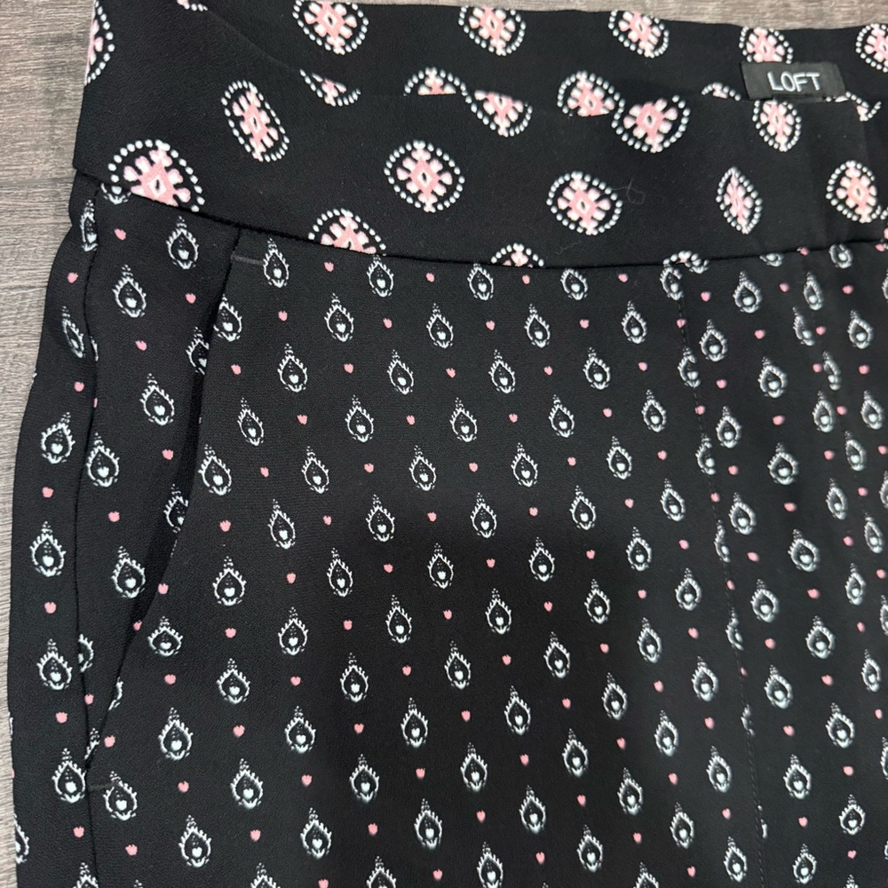 LOFT Black and Pink Patterned Culottes Size 14‎ - Picture 3 of 6